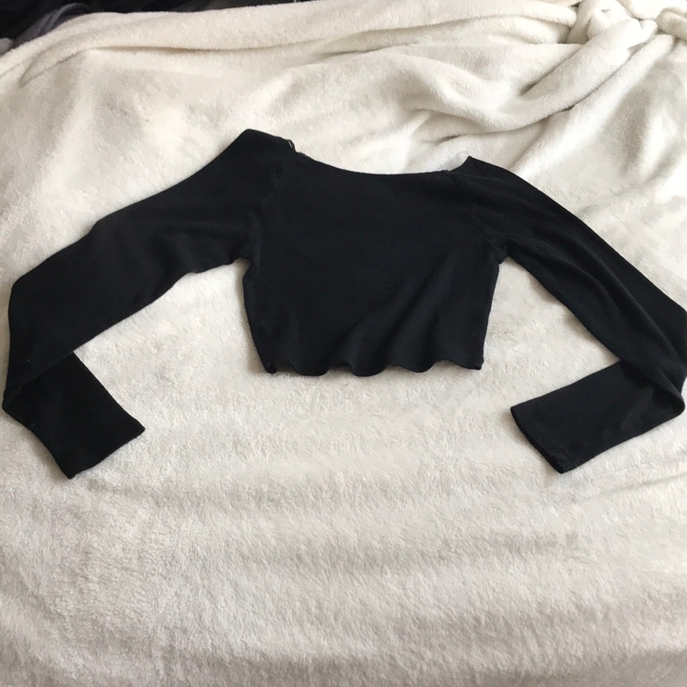 Black crop top